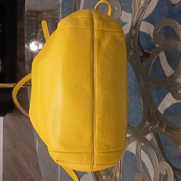 Coach Yellowish Green Leather Bucket Bag - Picture 5 of 8